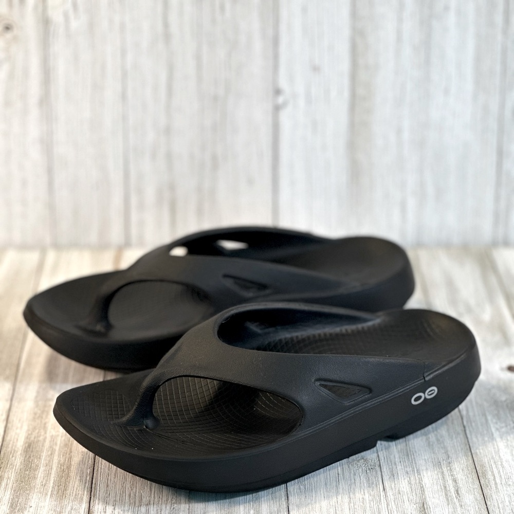 Oofos OOahh Sport Flex Slide Recovery Sandals Black Women’s Size 8 Men's Size 6